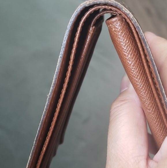Louis Vuitton Monogram Marco Bifold Wallet - Picture 6 of 17